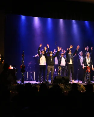 Mannheim Steamroller Holiday concert