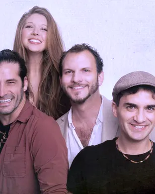 Adam Ezra Group Country concert