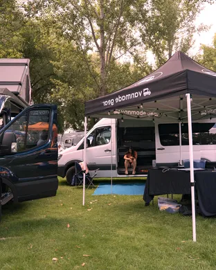 Adventure Van Expo Museum concert