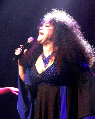 Amanda Miguel Latin concert