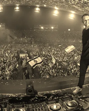 Armin Van Buuren Festival concert