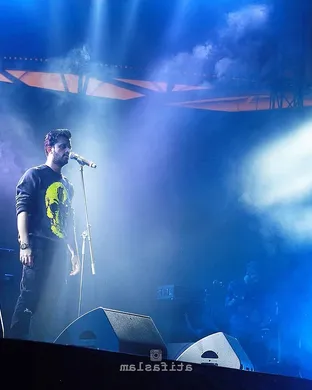 Atif Aslam Pop concert