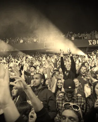Atmosphere Alternative concert