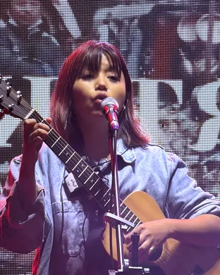 Bartika Eam Rai Pop concert
