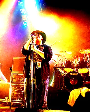 Blues Traveler Pop concert
