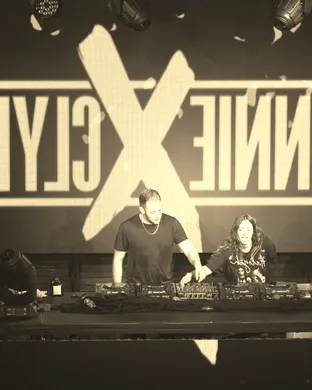 Bonnie X Clyde Techno concert