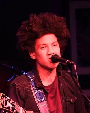 Brandon Taz Niederauer Pop concert