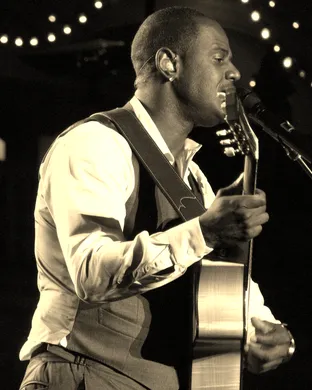 Brian McKnight R&b concert