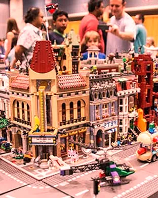 BrickUniverse - Lego Fan Expo Museum concert