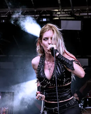 Burning Witches Hard concert