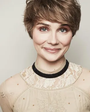 Clare Bowen Country concert