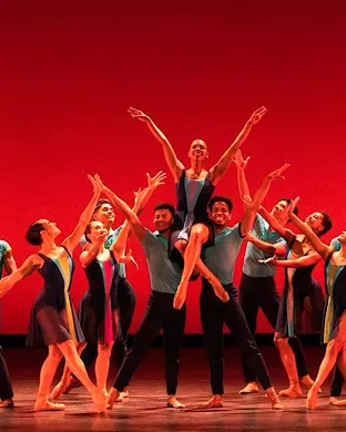 Collage Dance Collective Dance show