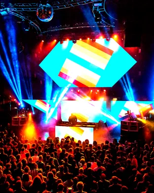 Com Truise Alternative concert