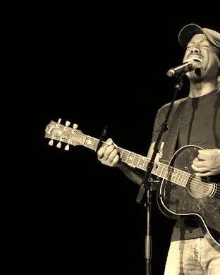 Darius Rucker Country concert