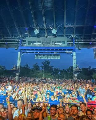 Dispatch Alternative concert