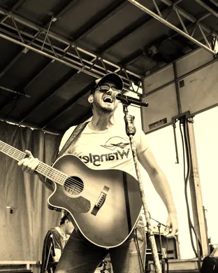 Drew Baldridge Country concert