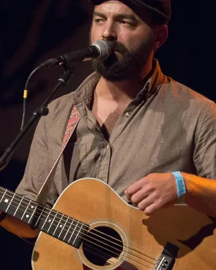 Drew Holcomb Alternative concert