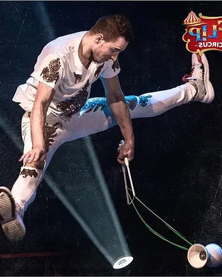 Flip Circus Circus concert
