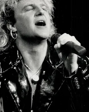 Glass Tiger Pop concert