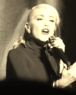 Gwen Stefani Country concert