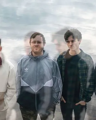 Hot Mulligan Alternative concert