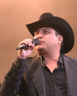 Julion Alvarez Latin concert