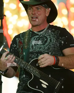 Keith Anderson Country concert