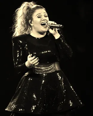 Kelly Clarkson Alternative concert