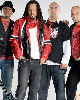Kes The Band World concert