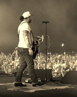 Koe Wetzel Country concert