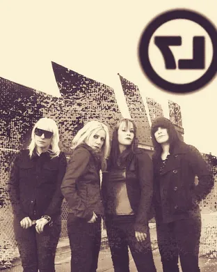 L7 Pop concert