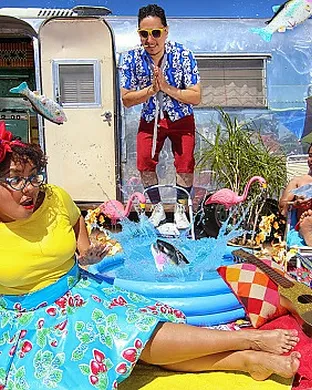 La Santa Cecilia Latin concert