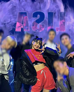 LiSA Pop concert