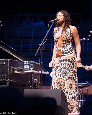 Lizz Wright R&b concert