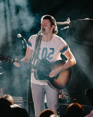 Logan Crosby Country concert