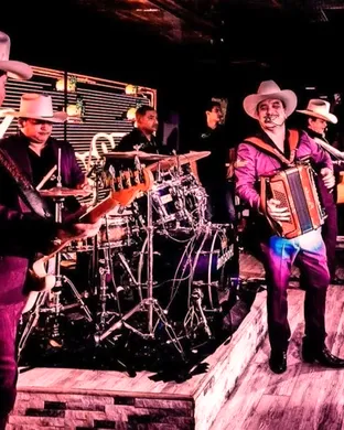 Los Alegres Del Barranco Latin concert
