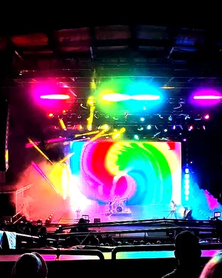 Magdalena Bay Pop concert