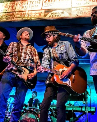Micky and The Motorcars Alternative concert