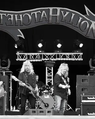 Molly Hatchet Pop concert