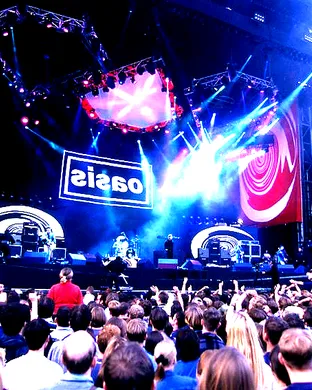 Oasis Alternative concert