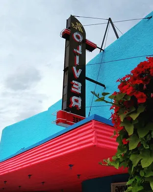 Oliver Alternative concert