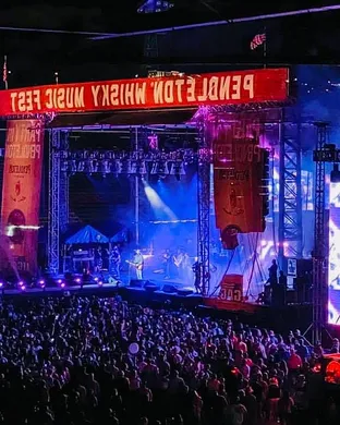 Pendleton Whisky Music Fest Country concert