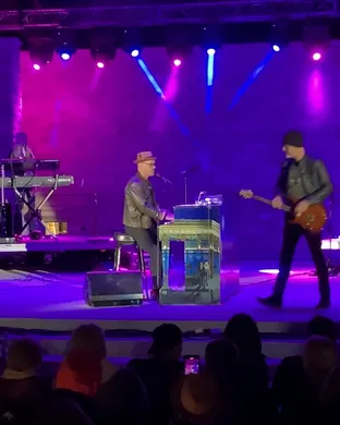 Phil Vassar Country concert
