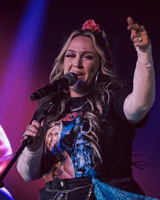 Priscilla Block Country concert
