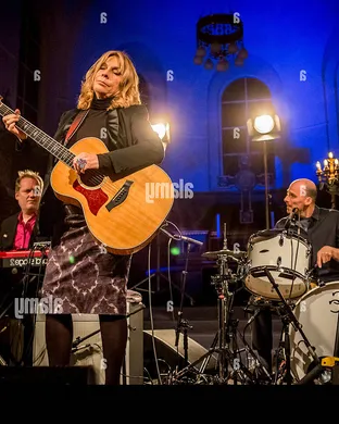 Rickie Lee Jones Pop concert