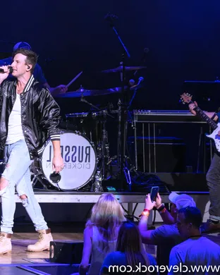 Russell Dickerson Country concert
