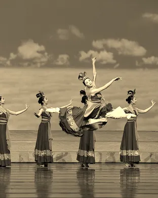 Shen Yun Performing Arts