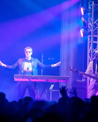 Tainted Love Pop concert