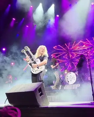 Tesla Hard concert