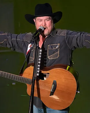 Tracy Lawrence Country concert